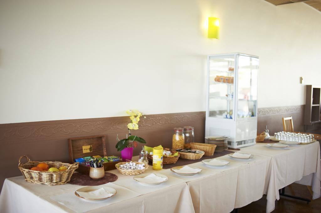 Les Ondines Hotel Les Hauts-d'Anjou Ngoại thất bức ảnh