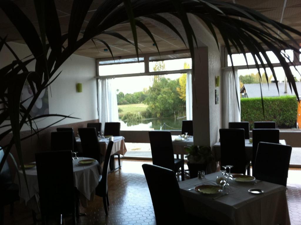 Les Ondines Hotel Les Hauts-d'Anjou Ngoại thất bức ảnh