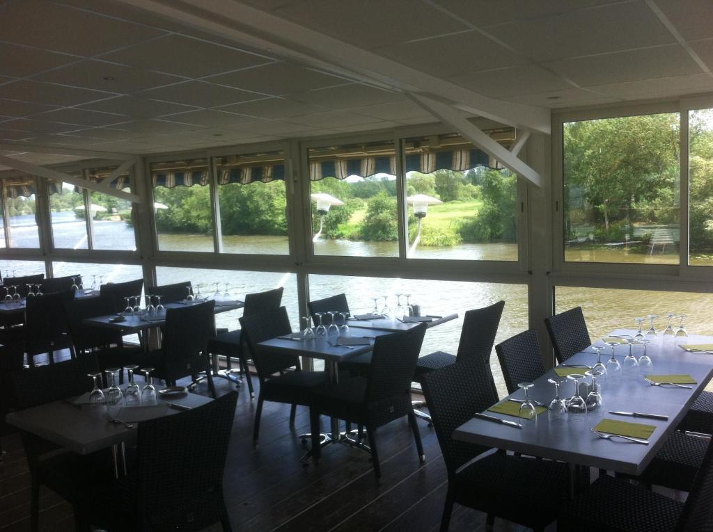 Les Ondines Hotel Les Hauts-d'Anjou Ngoại thất bức ảnh