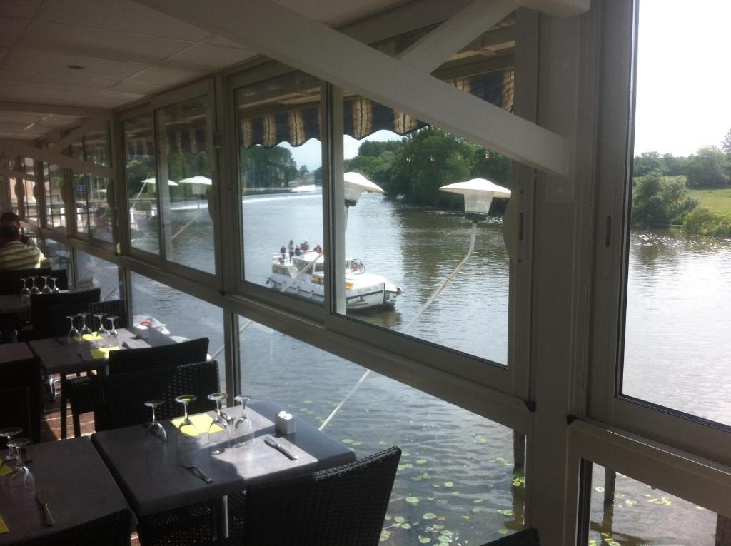 Les Ondines Hotel Les Hauts-d'Anjou Ngoại thất bức ảnh