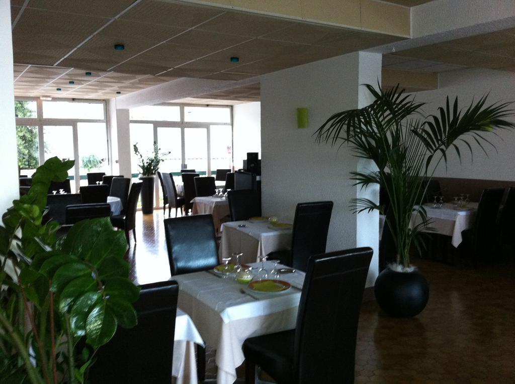 Les Ondines Hotel Les Hauts-d'Anjou Ngoại thất bức ảnh